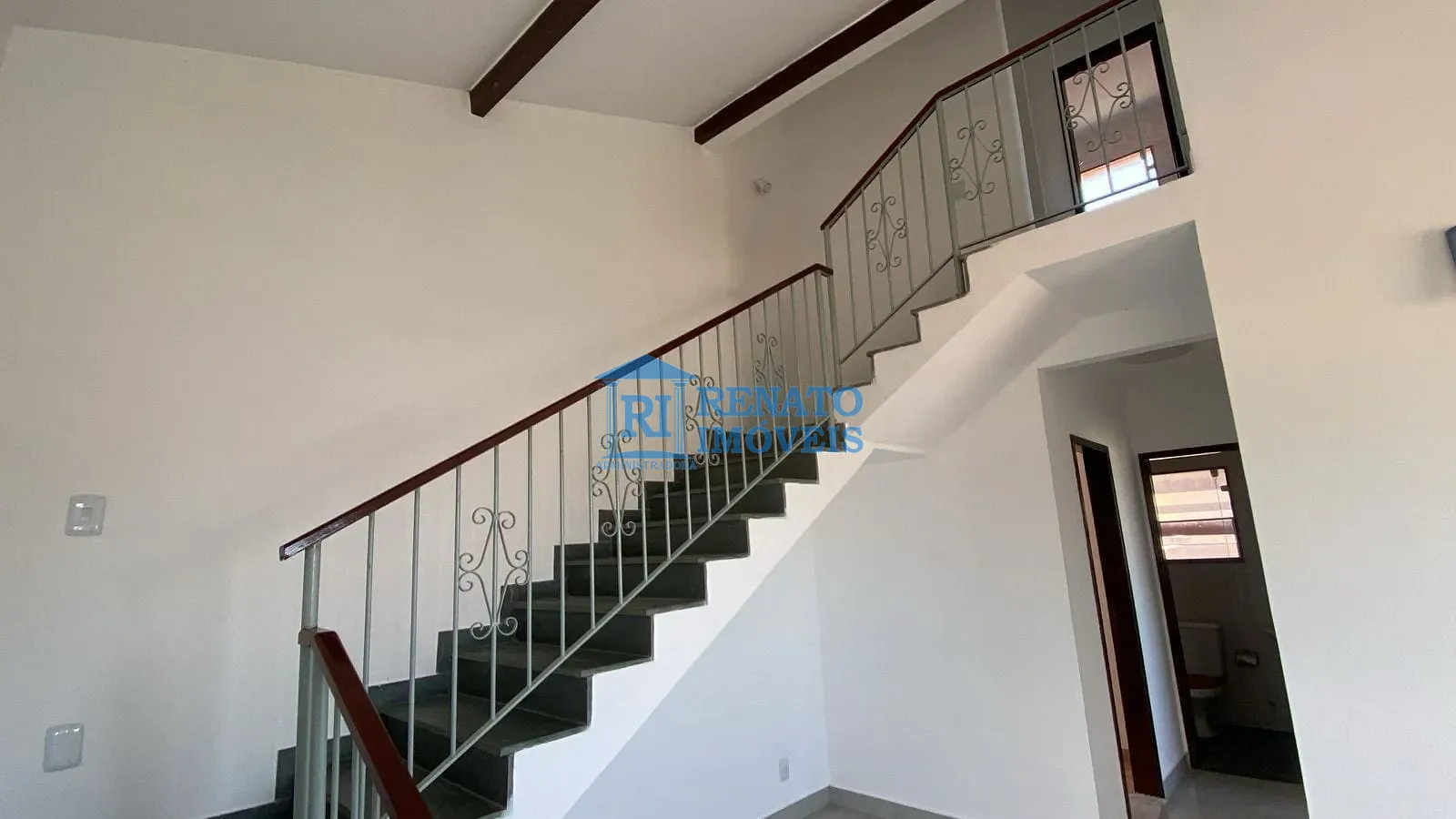 Casa, 3 quartos, 215 m² - Foto 4