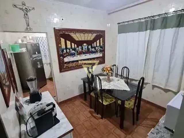 Casa com 204m² 2 quartos e 2 banheiros, à venda, no bairro Antônio Marincek em Ribeirão Preto