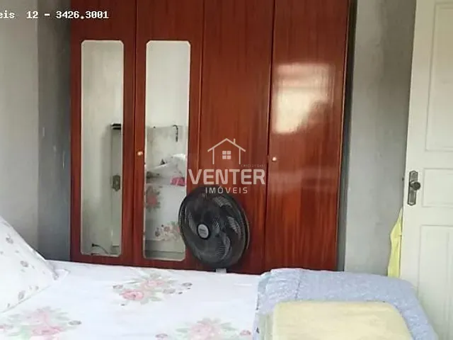 Casa com 300m² 3 quartos e 2 banheiros, à venda, no bairro Nossa Senhora da Glória em Tremembé