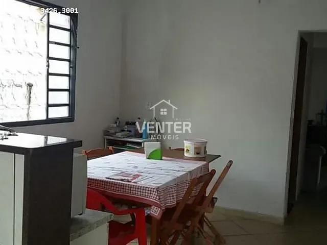 Casa com 300m² 3 quartos e 2 banheiros, à venda, no bairro Nossa Senhora da Glória em Tremembé