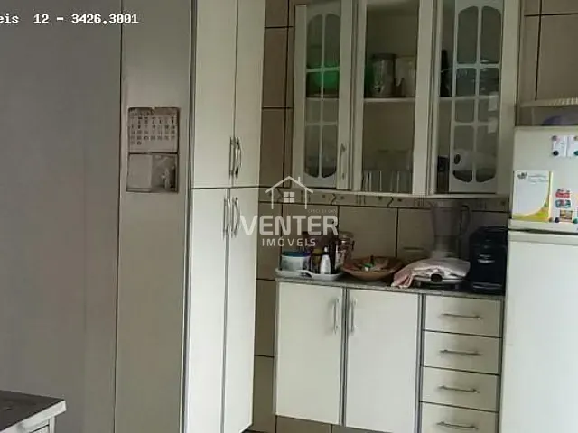 Casa com 300m² 3 quartos e 2 banheiros, à venda, no bairro Nossa Senhora da Glória em Tremembé