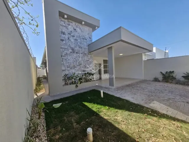 Casa 3 quartos e 2 banheiros, à venda, no bairro Jardim Paulista em Sinop