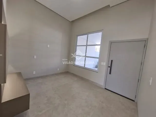 Casa 3 quartos e 2 banheiros, à venda, no bairro Jardim Paulista em Sinop