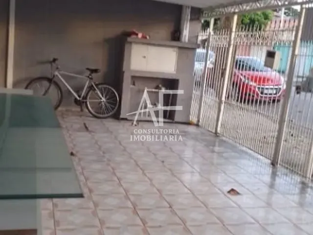 Casa com 250m² 4 quartos e 3 banheiros, à venda, no bairro Satélite em São José dos Campos
