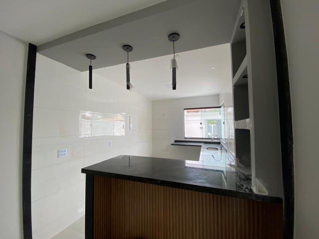 Casa com 240m² 2 quartos e 2 banheiros, à venda, no bairro Jardim Atlântico Central (Itaipuaçu) em Maricá