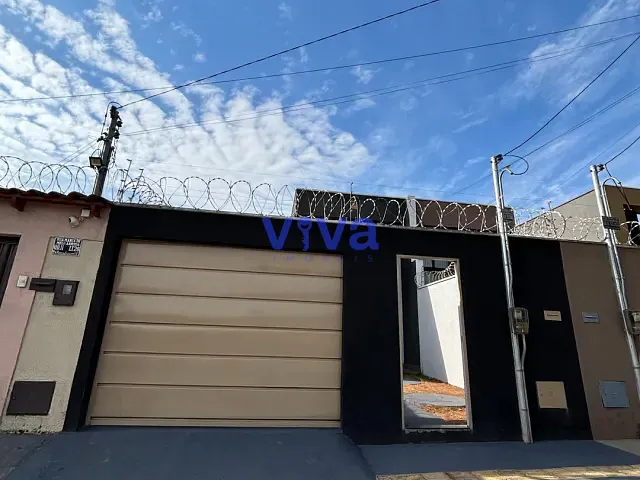 Casa 3 quartos e 3 banheiros, à venda, no bairro Parque Veiga Jardim em Aparecida de Goiânia