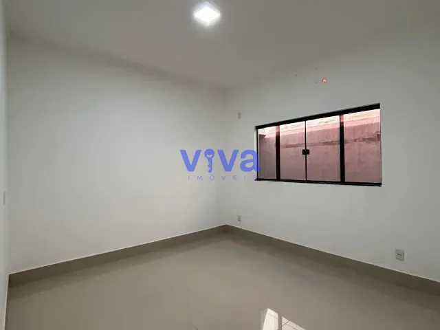 Casa 3 quartos e 3 banheiros, à venda, no bairro Parque Veiga Jardim em Aparecida de Goiânia