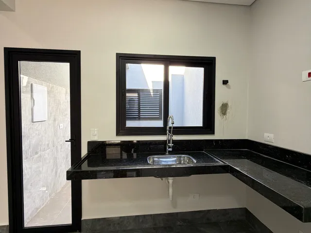 Casa 3 quartos e 1 banheiro, à venda ou para alugar, no bairro Jardim Nossa Senhora de Fátima em Americana
