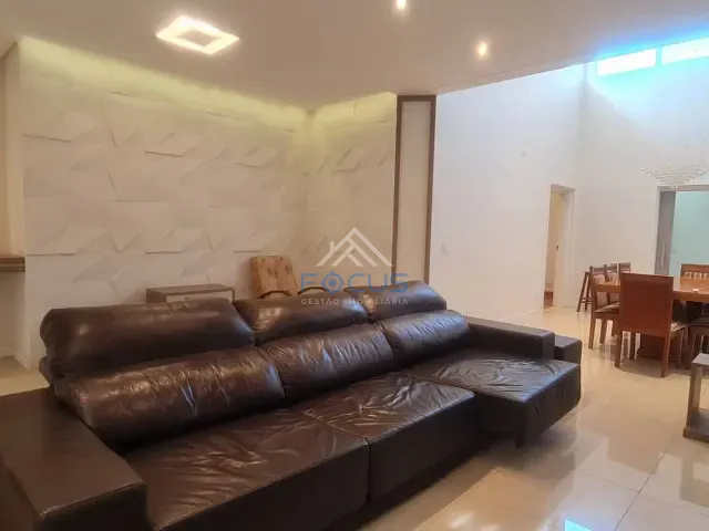 Casa com 1029m² 3 quartos e 6 banheiros, à venda ou para alugar, no bairro Jardim Colonial em Jundiaí
