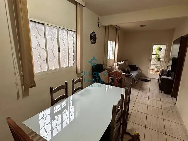 Casa 4 quartos e 2 banheiros, à venda, no bairro Conjunto Taquaril em Belo Horizonte