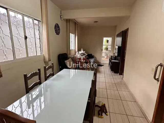 Casa 4 quartos e 2 banheiros, à venda, no bairro Conjunto Taquaril em Belo Horizonte