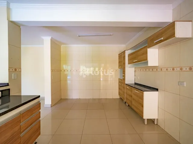 Casa com 177m² 3 quartos e 4 banheiros, para alugar, no bairro Polvilho em Cajamar
