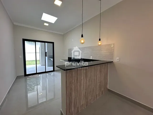 Casa com 220m² 3 quartos e 3 banheiros, à venda, no bairro Parque Esperança em Taubaté