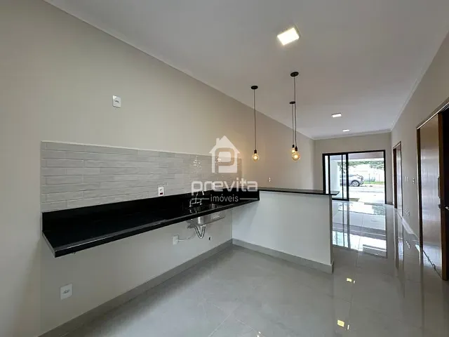 Casa com 220m² 3 quartos e 3 banheiros, à venda, no bairro Parque Esperança em Taubaté