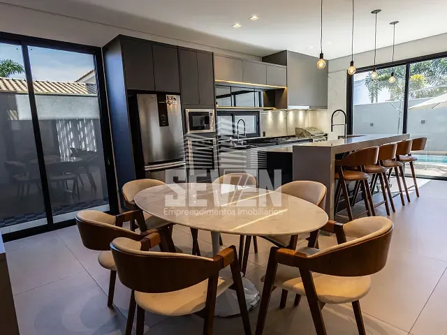 Casa com 450m² 3 quartos e 4 banheiros, à venda, no bairro Residencial Lago Sul em Bauru