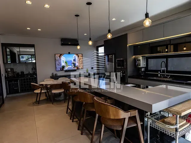 Casa com 450m² 3 quartos e 4 banheiros, à venda, no bairro Residencial Lago Sul em Bauru