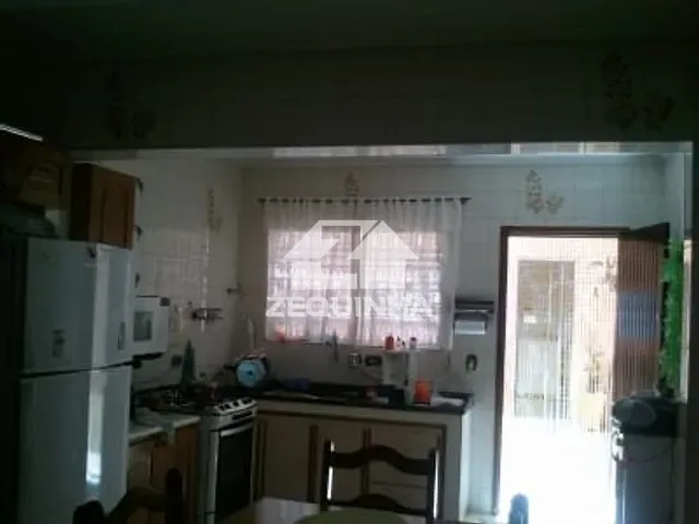 Casa com 125m² 3 quartos e 2 banheiros, à venda, no bairro Jardim Veloso em Osasco