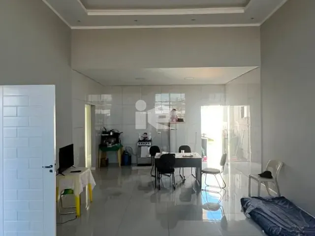 Casa com 300m² 3 quartos e 2 banheiros, à venda, no bairro Residencial Portal Arabela em Rolândia