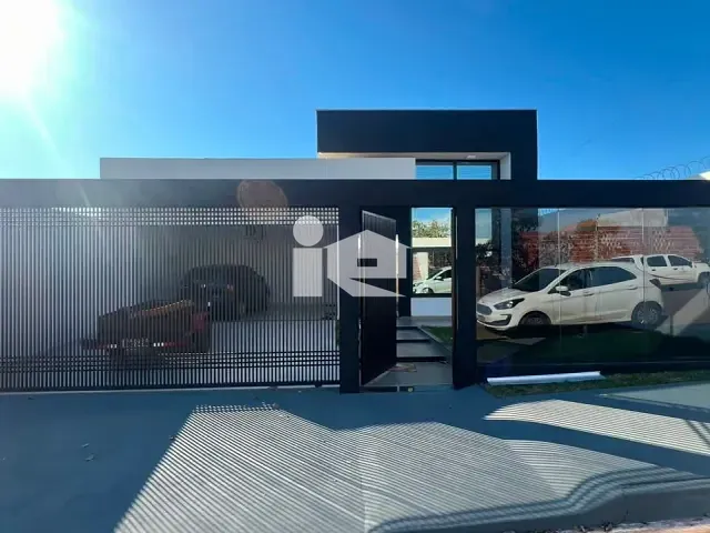 Casa com 300m² 3 quartos e 2 banheiros, à venda, no bairro Residencial Portal Arabela em Rolândia