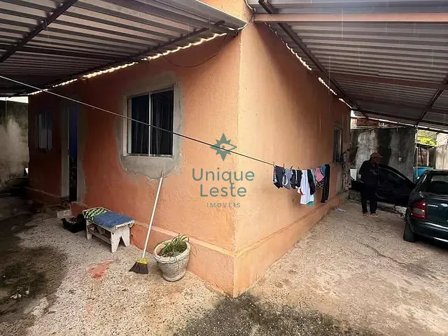 Casa com 360m² 3 quartos e 1 banheiro, à venda, no bairro Santa Rita em Santa Luzia