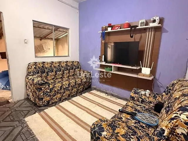 Casa com 360m² 3 quartos e 1 banheiro, à venda, no bairro Santa Rita em Santa Luzia
