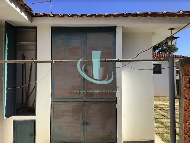 Casa com 666m² 3 quartos e 4 banheiros, à venda ou para alugar, no bairro JARDIM PRIMAVERA em ARARAQUARA
