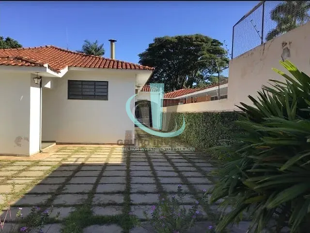 Casa com 666m² 3 quartos e 4 banheiros, à venda ou para alugar, no bairro JARDIM PRIMAVERA em ARARAQUARA