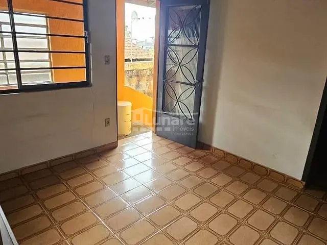 Casa com 150m² 2 quartos e 1 banheiro, à venda, no bairro Conjunto Habitacional Antônio Bovolenta em Mogi das Cruzes