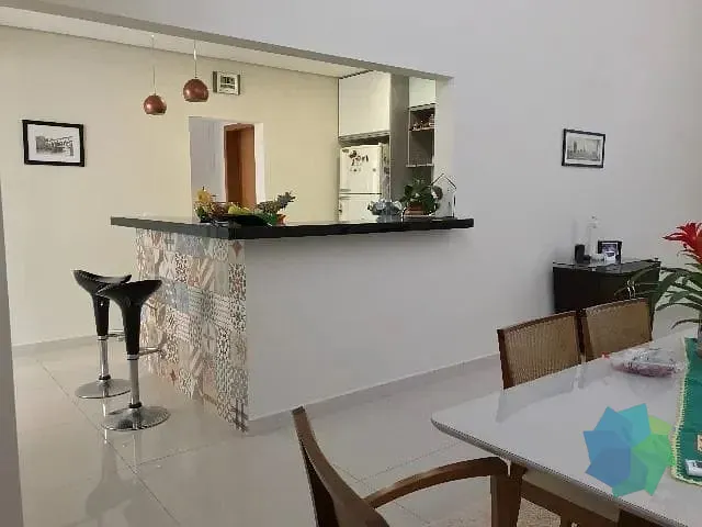 Casa com 320m² 3 quartos e 4 banheiros, à venda, no bairro Residencial Central Parque em Salto