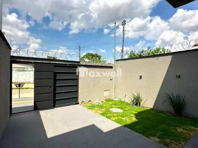 Casa 3 quartos e 2 banheiros, à venda, no bairro Pontal Sul - Acréscimo em Aparecida de Goiânia