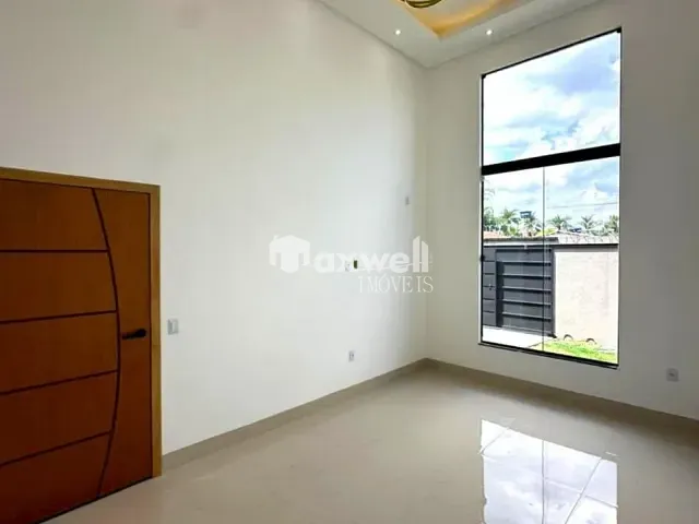 Casa 3 quartos e 2 banheiros, à venda, no bairro Pontal Sul - Acréscimo em Aparecida de Goiânia