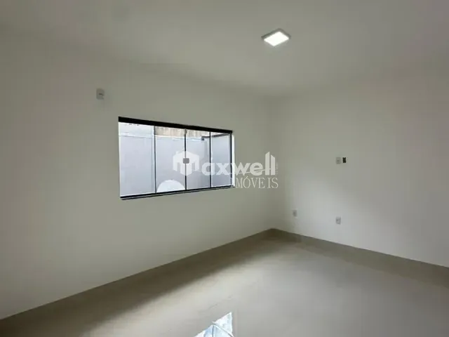 Casa 3 quartos e 2 banheiros, à venda, no bairro Pontal Sul - Acréscimo em Aparecida de Goiânia