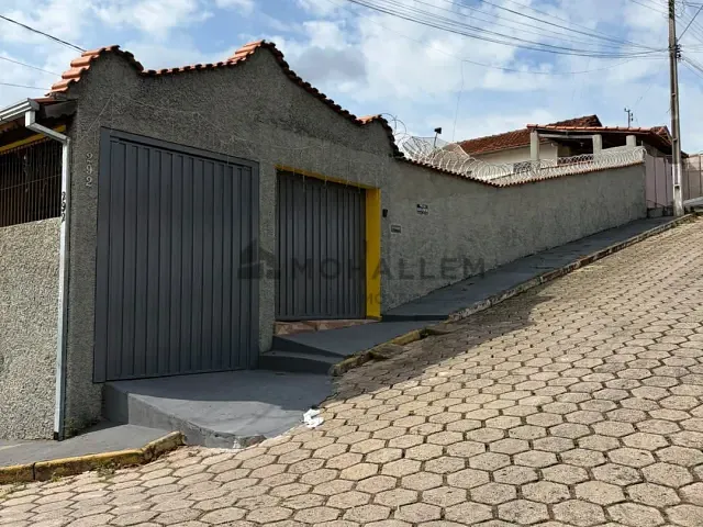 Casa 3 quartos e 2 banheiros, à venda, no bairro Estiva em Itajubá