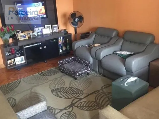 Casa com 300m² 3 quartos e 1 banheiro, à venda, no bairro Cidade Patriarca em São Paulo