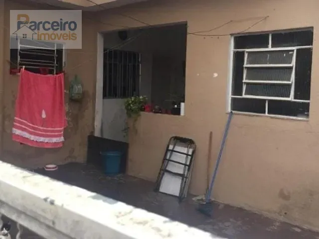 Casa com 300m² 3 quartos e 1 banheiro, à venda, no bairro Cidade Patriarca em São Paulo