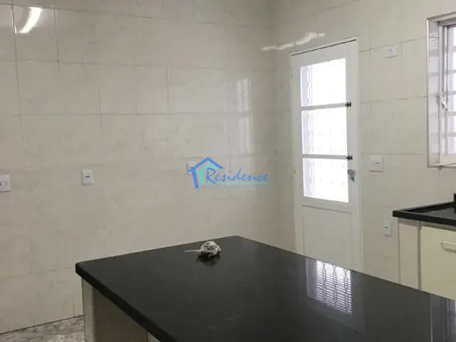 Casa com 300m² 3 quartos e 1 banheiro, para alugar, no bairro Vila Maria em Indaiatuba