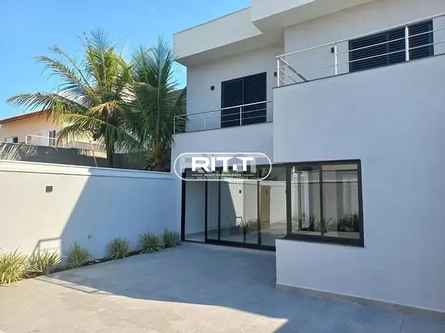 Casa com 300m² 3 quartos e 2 banheiros, à venda, no bairro Parque Brasil 500 em Paulínia