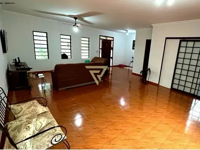 Casa com 490m² 3 quartos e 3 banheiros, à venda, no bairro Parque Residencial Cidade Universitária em Ribeirão Preto