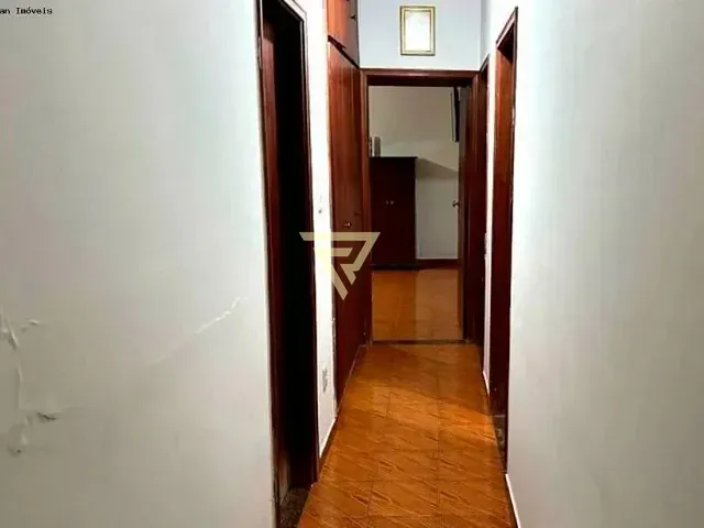 Casa com 490m² 3 quartos e 3 banheiros, à venda, no bairro Parque Residencial Cidade Universitária em Ribeirão Preto
