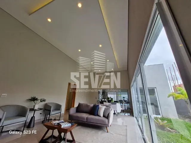 Casa com 468m² 3 quartos e 4 banheiros, para alugar, no bairro Vila Aviação em Bauru