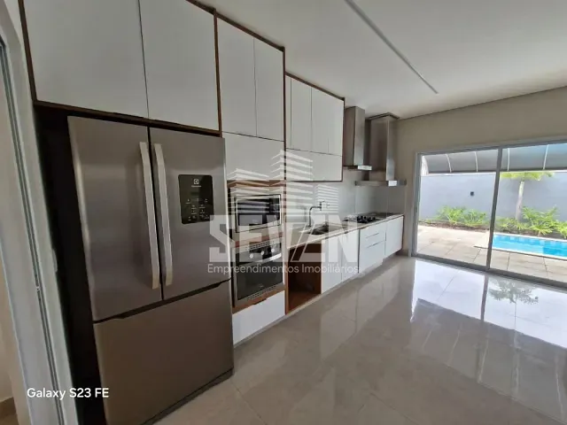 Casa com 468m² 3 quartos e 4 banheiros, para alugar, no bairro Vila Aviação em Bauru