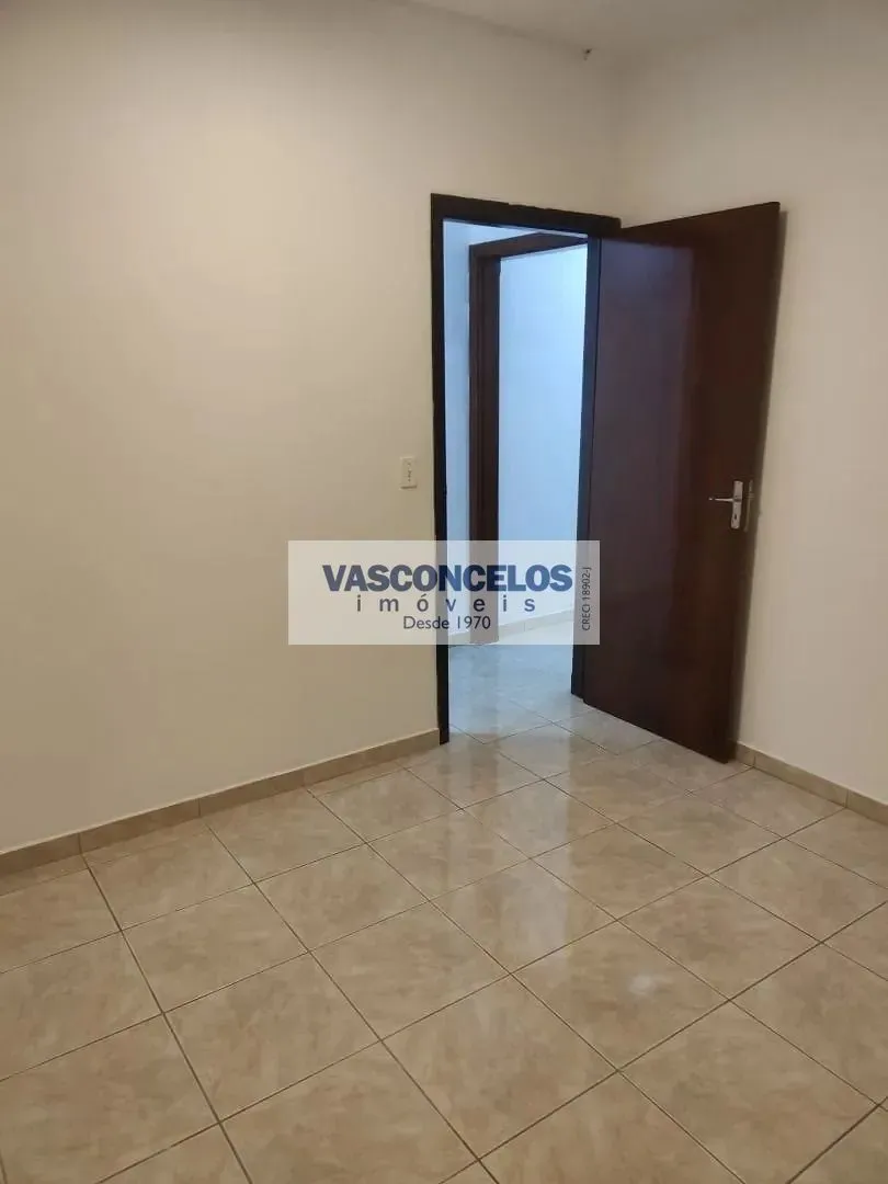 Casa, 4 quartos, 241 m² - Foto 4