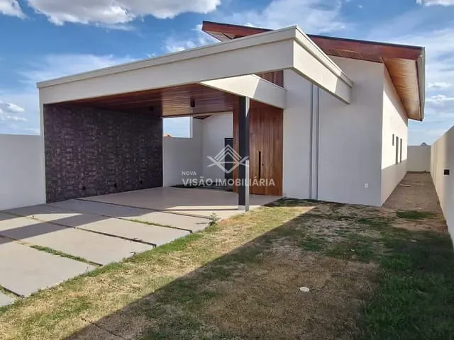 Casa com 428m² 3 quartos e 2 banheiros, à venda, no bairro Sonhalto Videira em Sinop