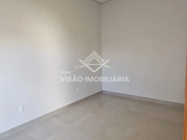 Casa com 428m² 3 quartos e 2 banheiros, à venda, no bairro Sonhalto Videira em Sinop