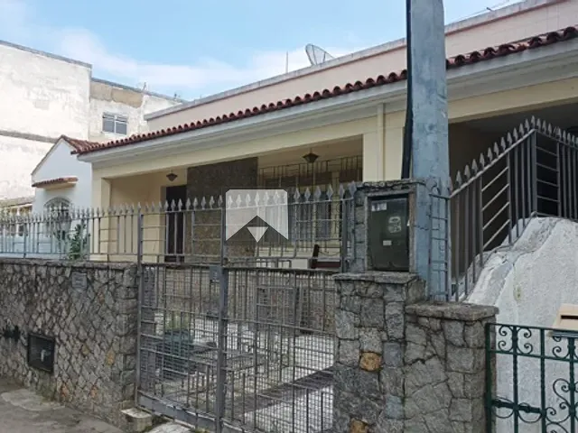 Casa com 360m² 4 quartos e 4 banheiros, à venda, no bairro São Francisco em Niterói