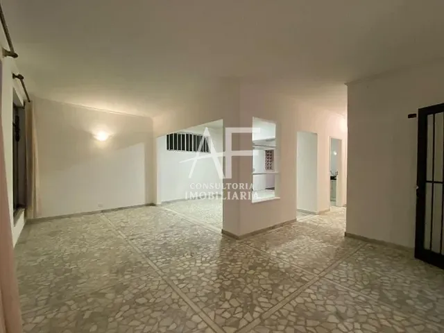 Casa com 465m², à venda, no bairro Jardim Esplanada em São José dos Campos
