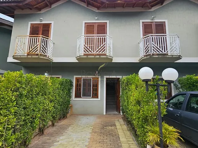 Sobrado 2 quartos e 1 banheiro, à venda ou para alugar, no bairro Centro em Atibaia