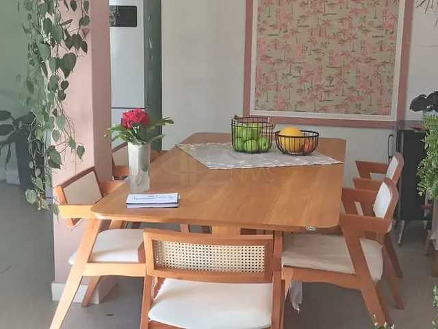 Casa com 420m² 2 quartos e 3 banheiros, à venda, no bairro Jardim Europa em Apucarana