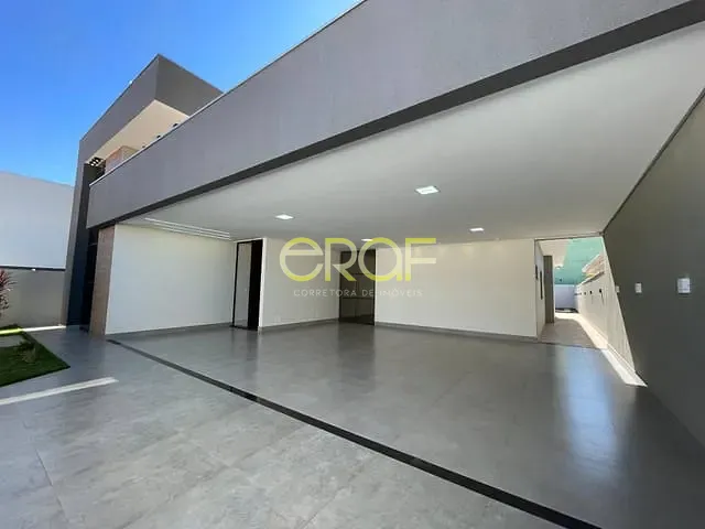 Casa com 420m² 3 quartos e 5 banheiros, à venda, no bairro Jardim Triângulo em Formosa