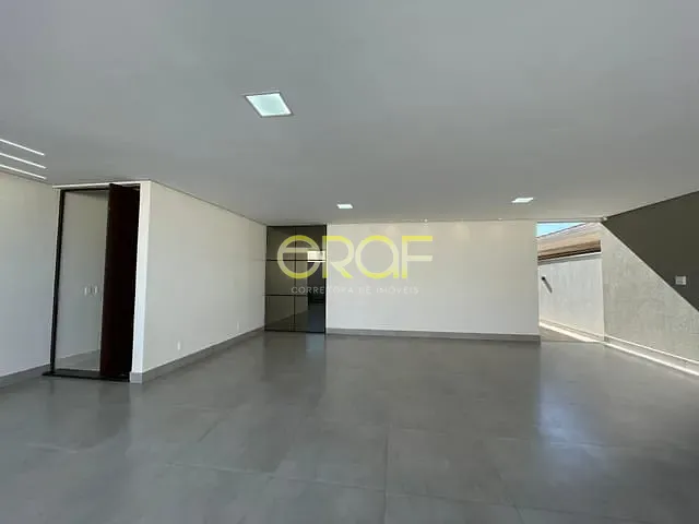 Casa com 420m² 3 quartos e 5 banheiros, à venda, no bairro Jardim Triângulo em Formosa